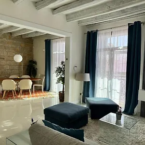 Colon Bcn 130 Mts 3 Port Vell Barcelona