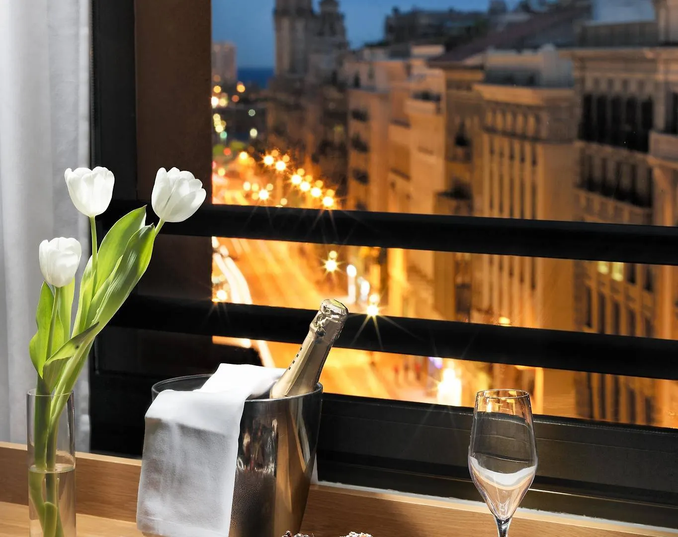 Boutique Hotel H10 Montcada Barselona İspanya